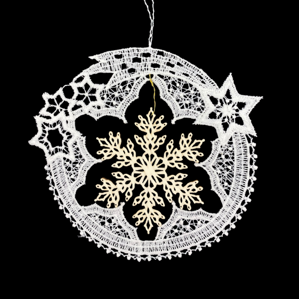 Wood Snowstar one in Lace Frame by StiVoTex Vogel