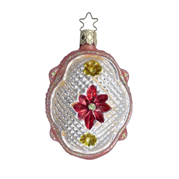Fit for a Queen, Victorian Medalion by Inge Glas of Germany