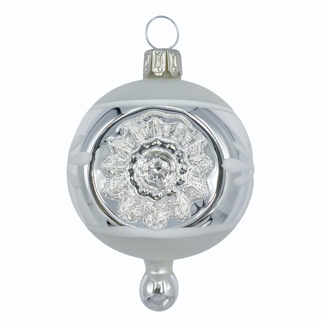 Double small Reflector with Holly Ornament by Glas Bartholmes