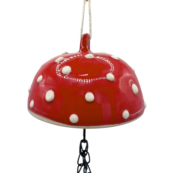 Mushroom bird feeder