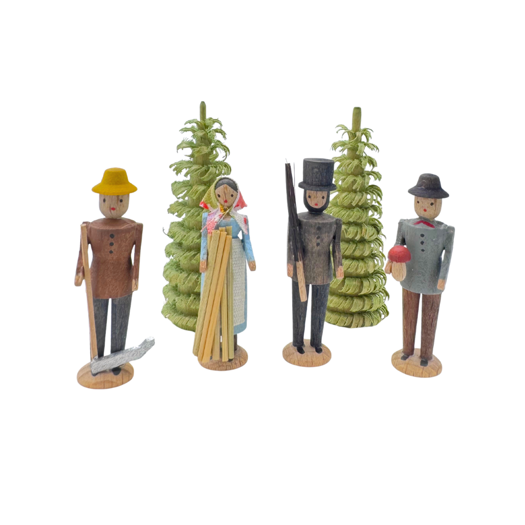 Erzgebirge Miniature Figure set by K Huebsch