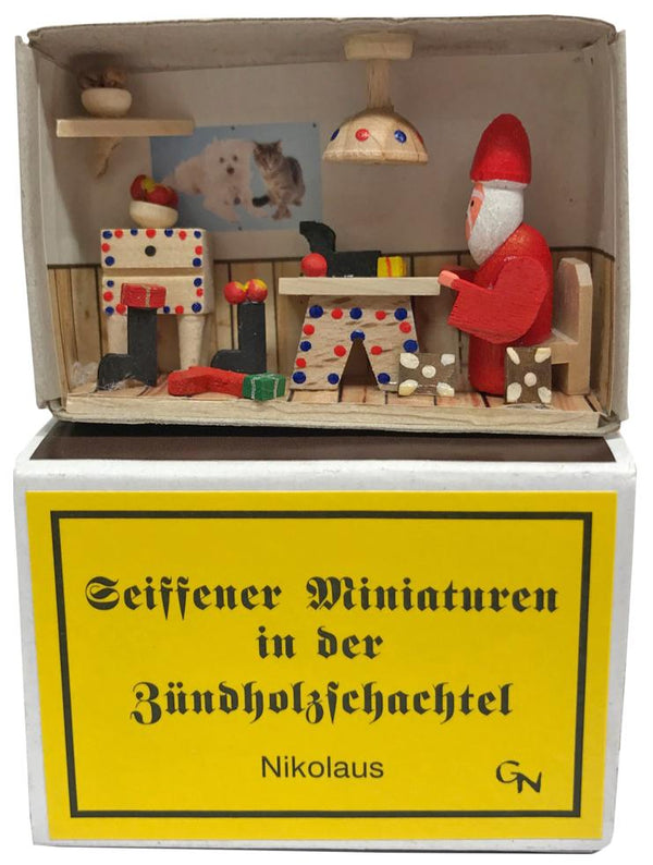 Miniature Matchbox Scene, Santa Workshop  by the Gisbert Neuber family in Seiffen family in Seiffen