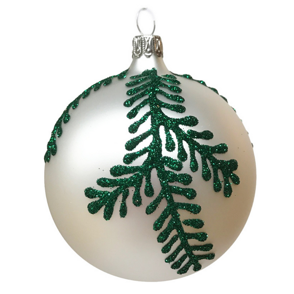 Ball, Green Fir Branch, White Ornament by Glas Bartholmes
