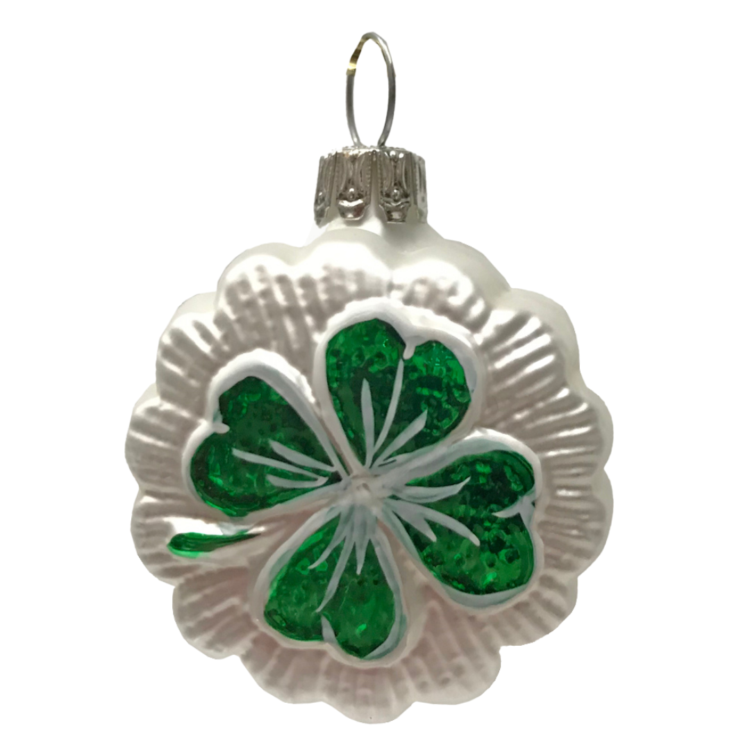 Clover on Form Ornament by Glas Bartholmes