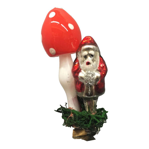 Mini Santas with Mushrooms by Retro-Glaskunst