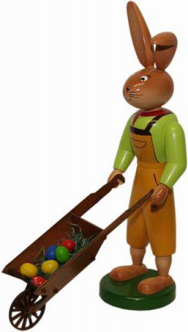 BunnyÊ with Wheelbarrow by Erzgebirgische Holzkunst Gahlenz GmbH